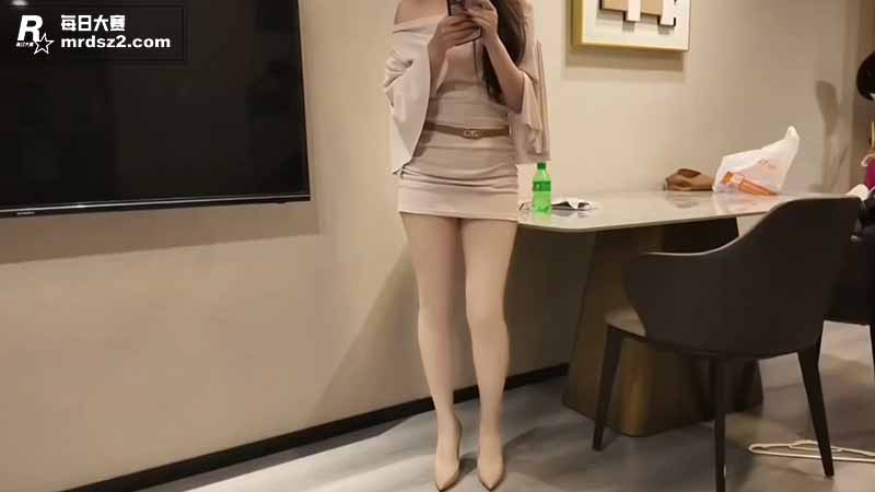 ASMR纯欲眼镜娘主相关图片1