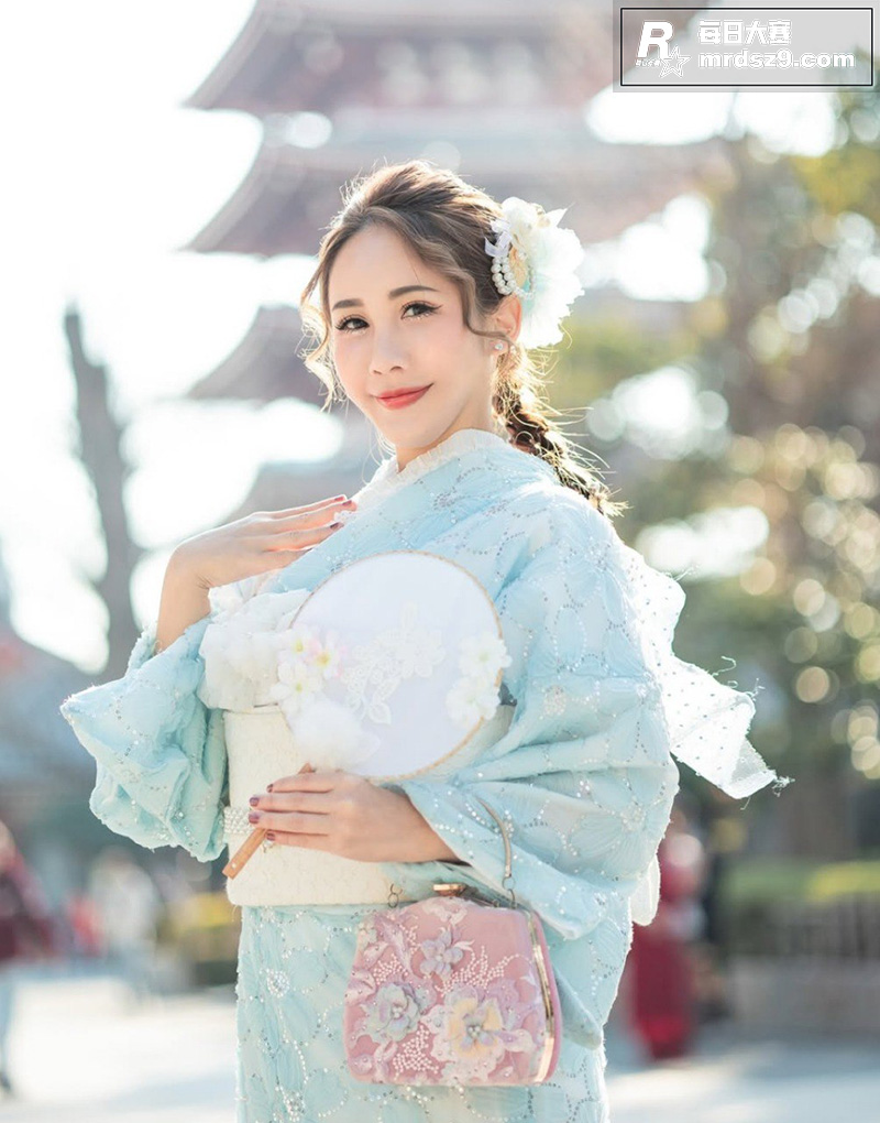 IG32万粉丝极品御相关图片4