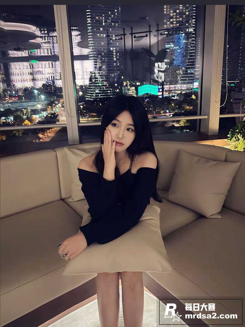江苏南京巨乳嫩妹 王相关图片2