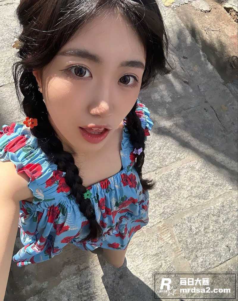 江苏南京巨乳嫩妹 王相关图片4