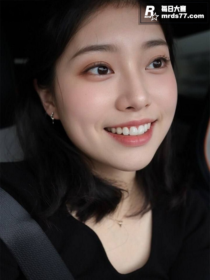 抖音反差眼镜娘 秦嘉相关图片5