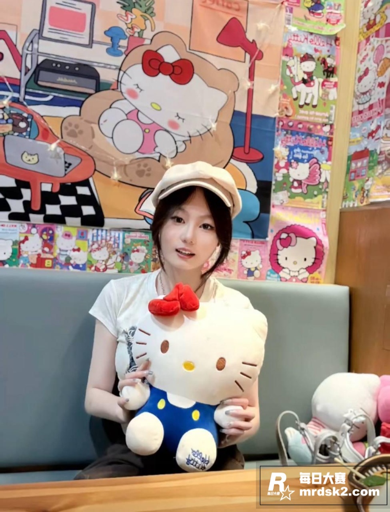 极品学生妹 鲍玥怡 相关图片6
