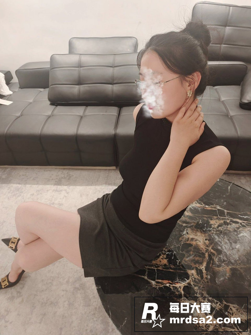 推特极品淫妻 迷雾夫相关图片4