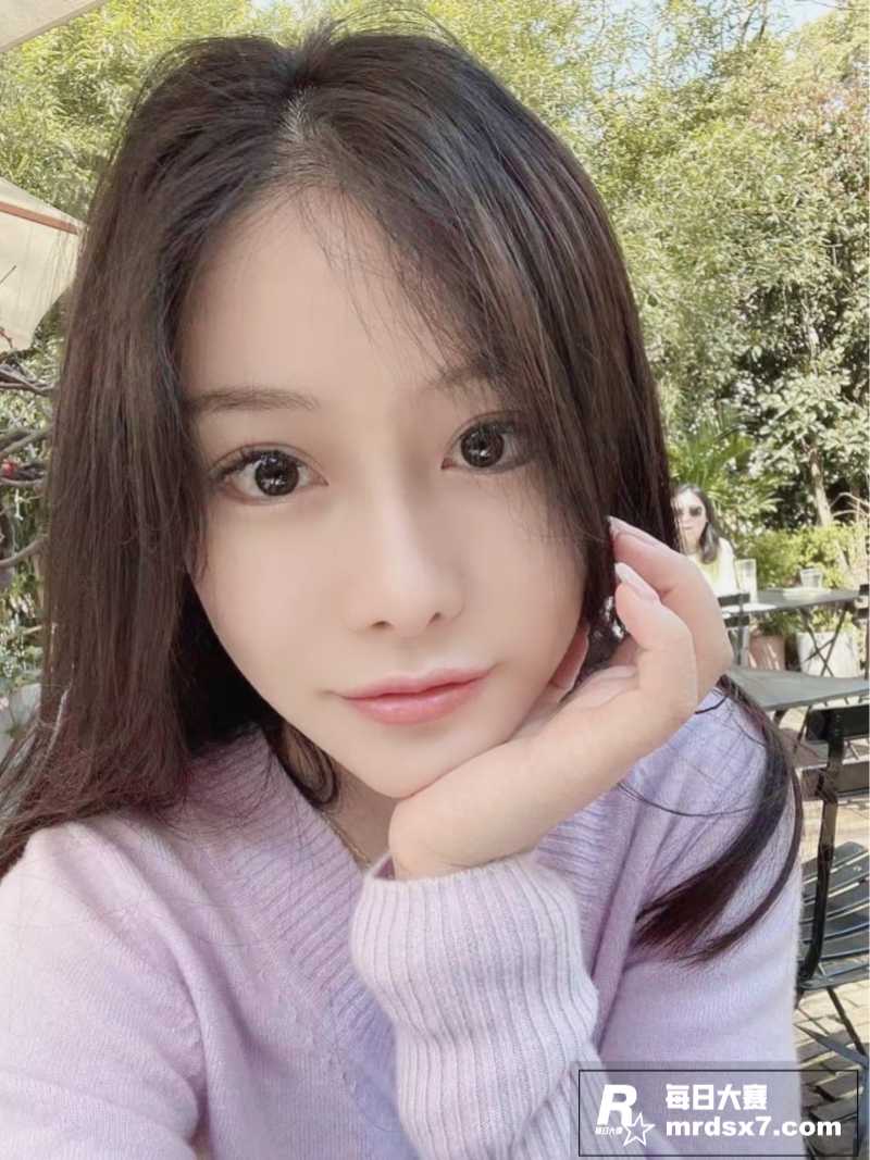极品大胸反差婊少妇 相关图片23