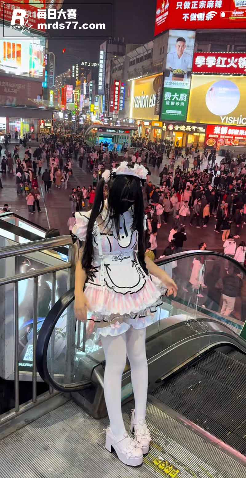 抖音萝莉网红 野餐兔相关图片6