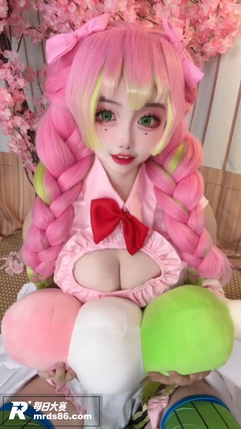 推特巨乳福利姬 香草相关图片8