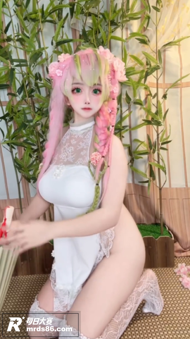 推特巨乳福利姬 香草相关图片12