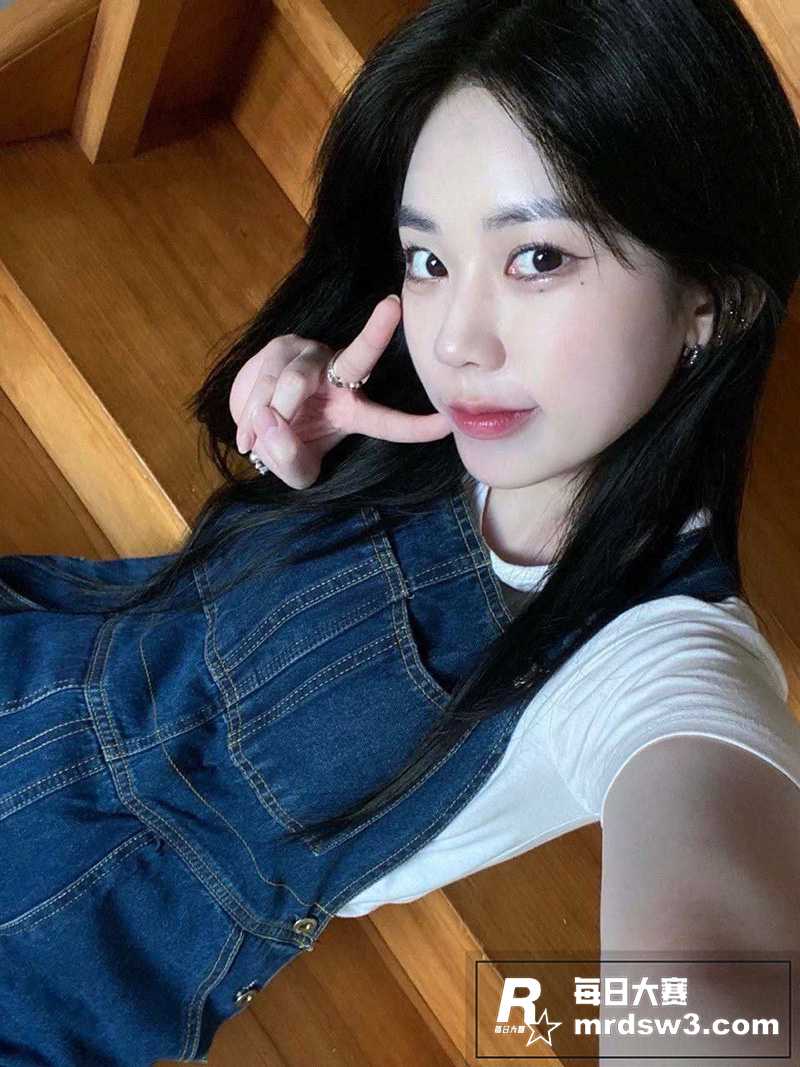 浙江杭州高颜值女模 相关图片2