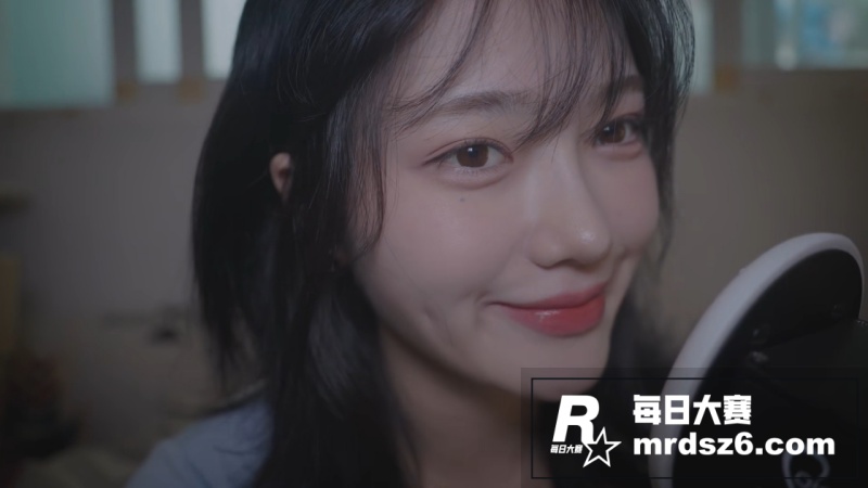 超高颜值女神AMSR相关图片1