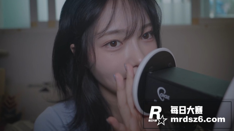 超高颜值女神AMSR相关图片3