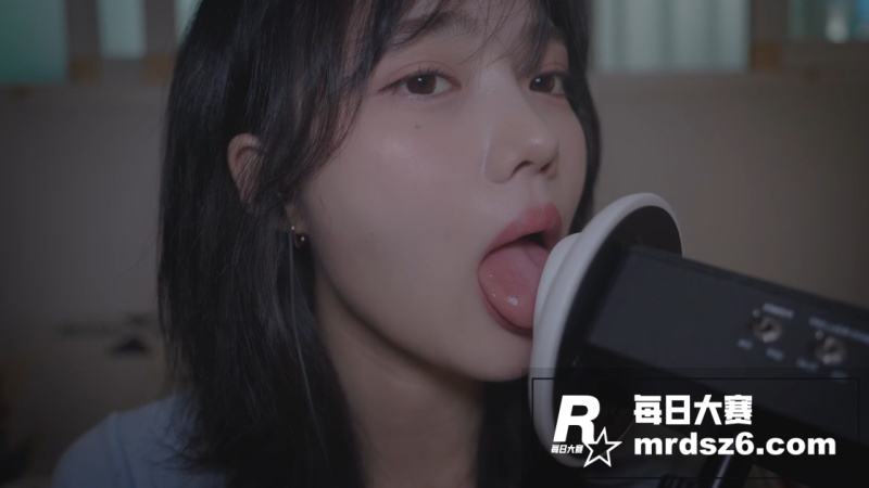 超高颜值女神AMSR相关图片12