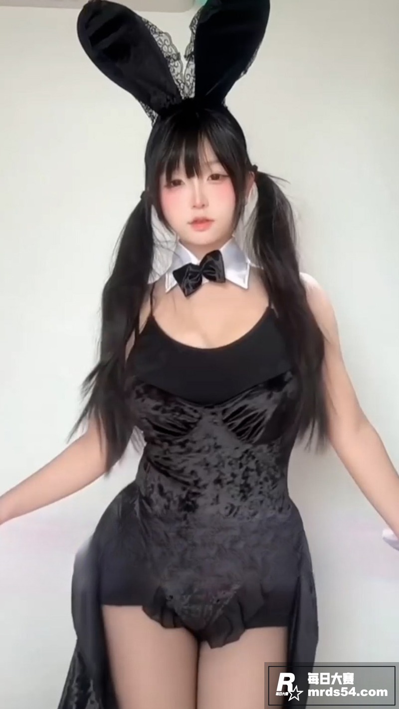 ivy抖音风扭胯舞寸相关图片7