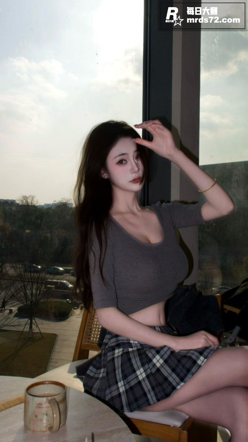 抖音网红女神 我吃小相关图片15