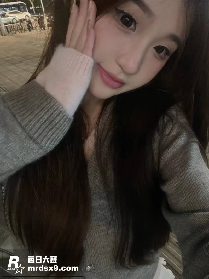 河南极品反差小妹 周相关图片2