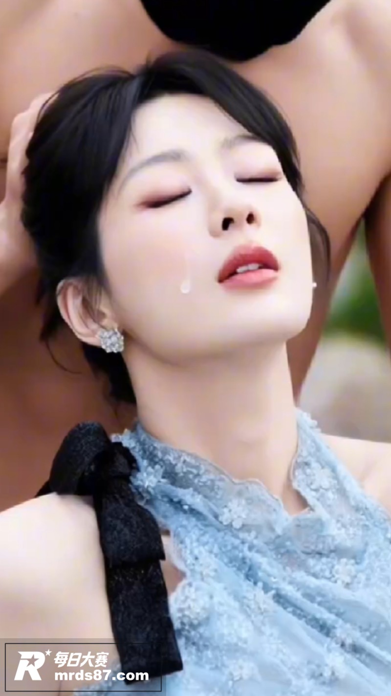 AI脱衣大陆顶级女明相关图片1
