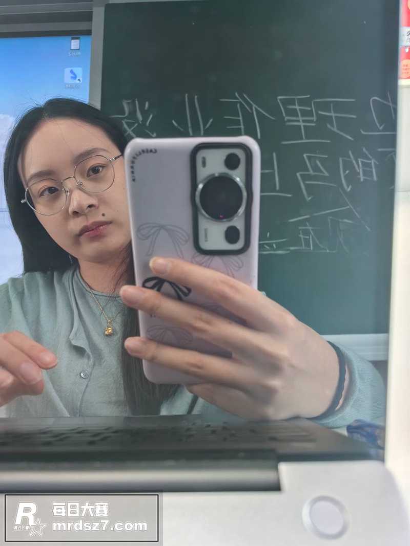 河北保定高中物理老师相关图片1