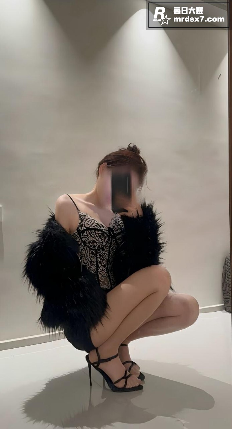 推特长腿御姐 Keu相关图片13