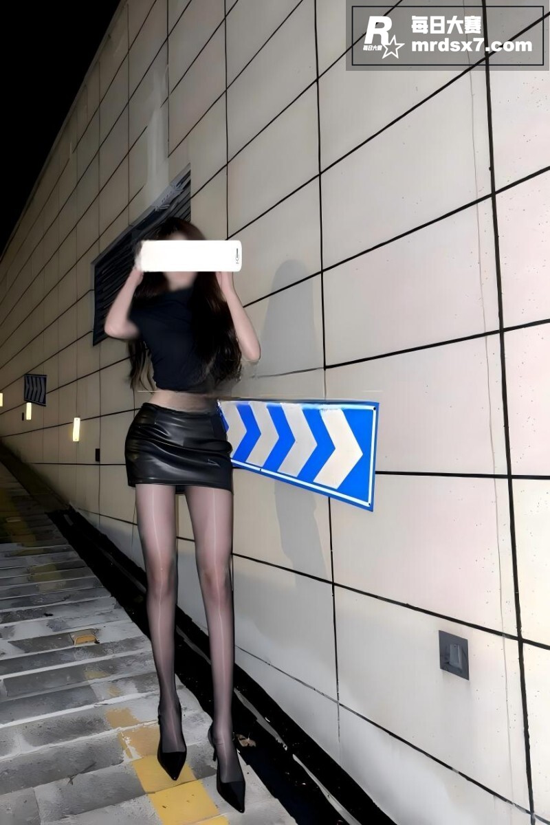 推特长腿御姐 Keu相关图片18
