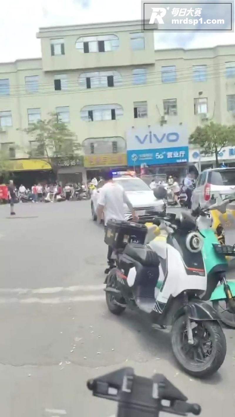 街头热瓜 广东汕头两相关图片3