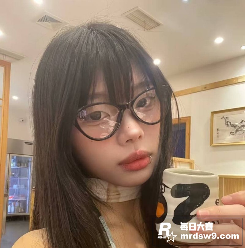 江西极品反差小太妹 相关图片2