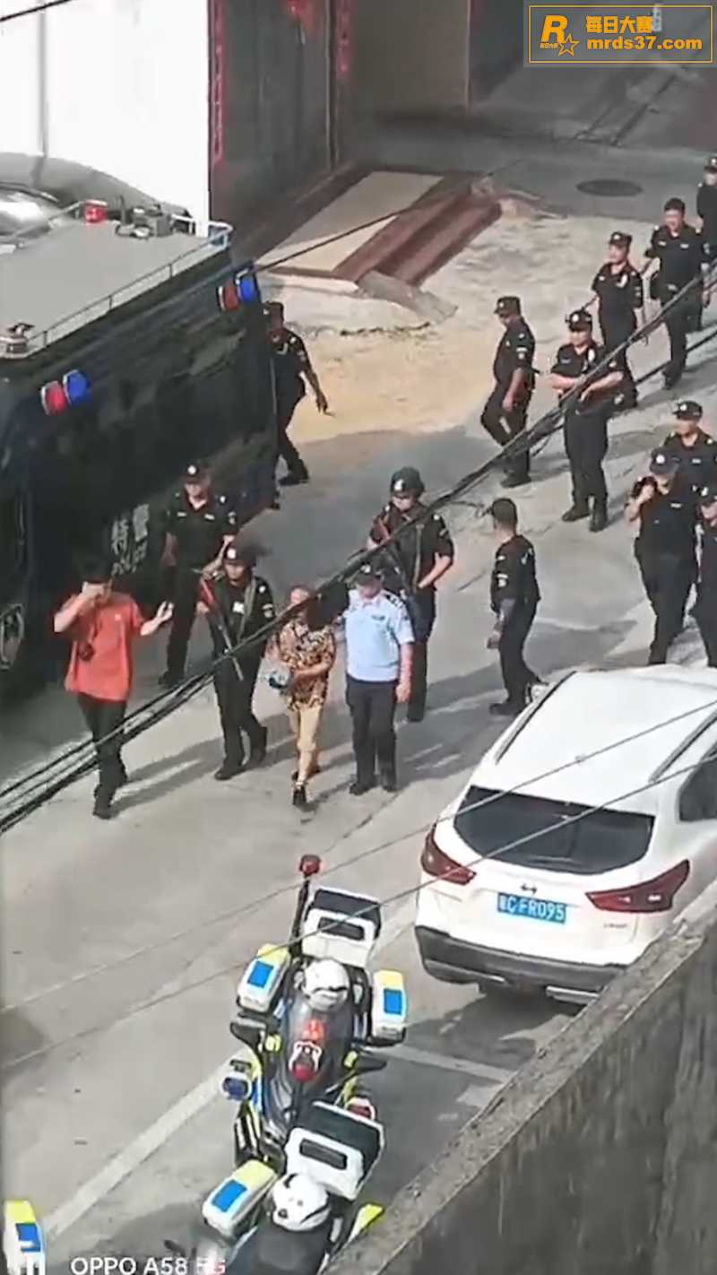 海南万宁市上城镇轰动相关图片8