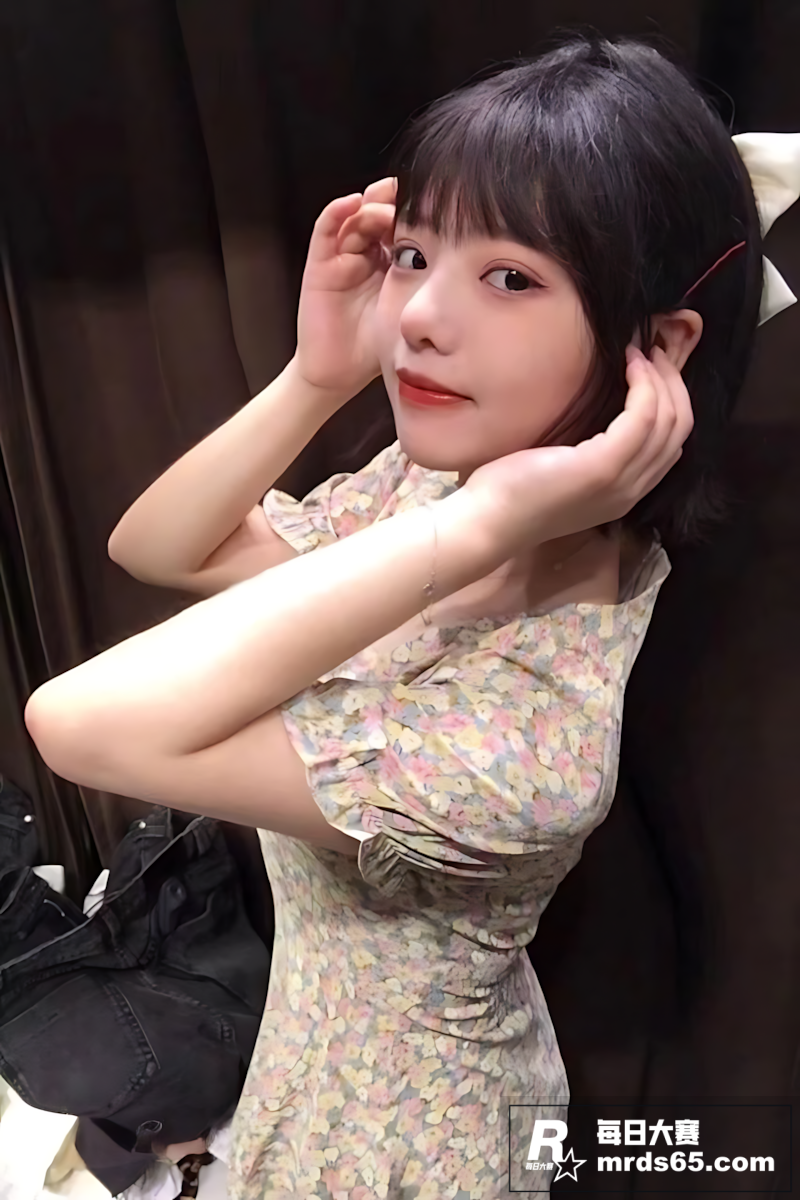 极品清纯学生妹 私密相关图片2