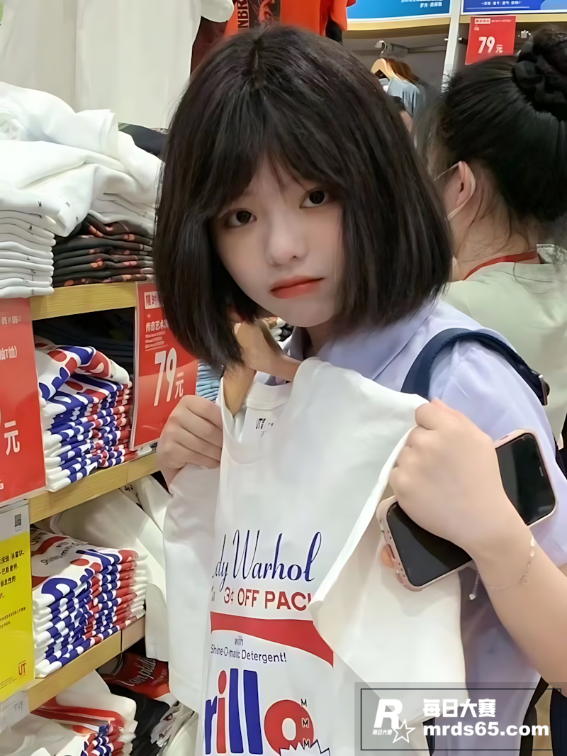 极品清纯学生妹 私密相关图片8