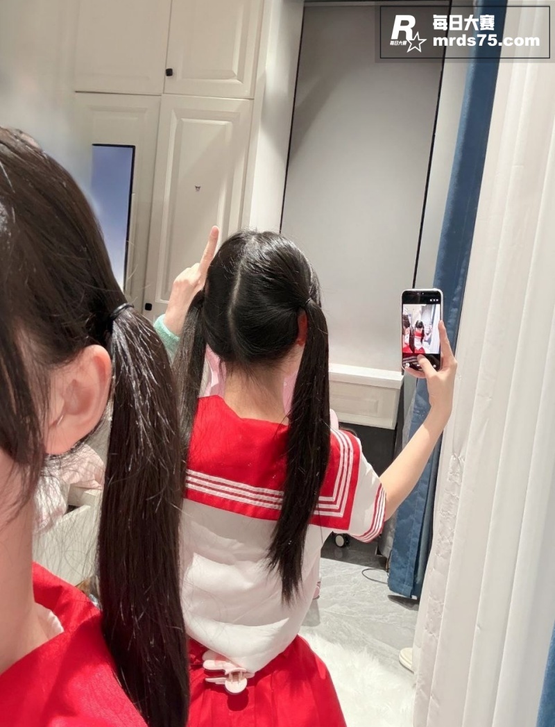 推特极品高颜福利姬 相关图片6