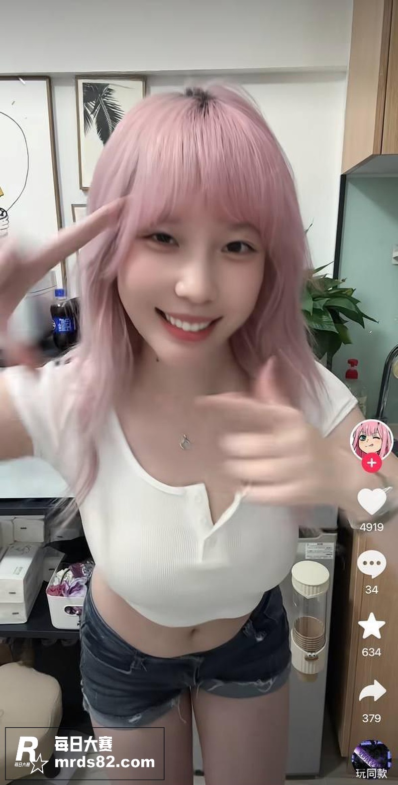 抖音高人气反差少女 相关图片4