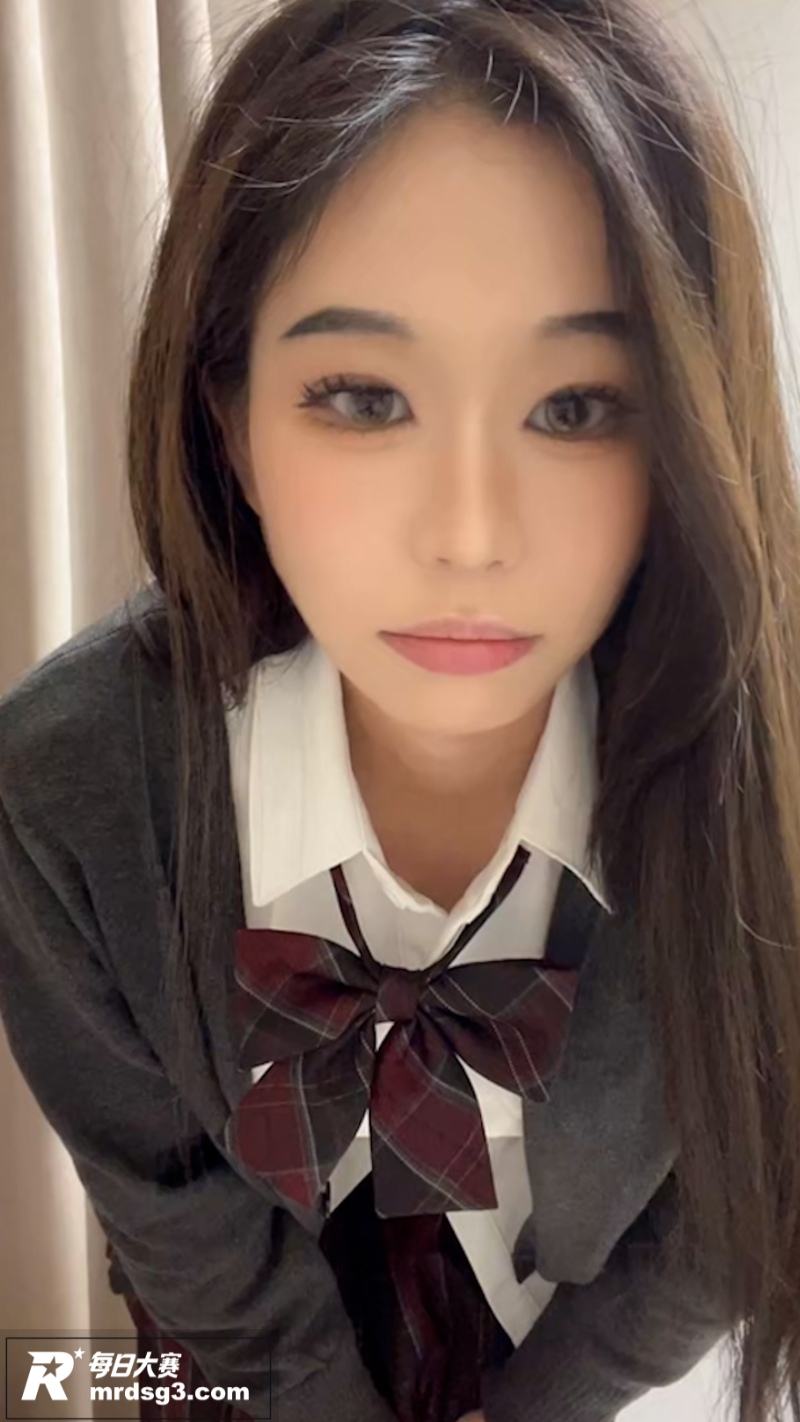 抖音高颜值反差御姐 相关图片1