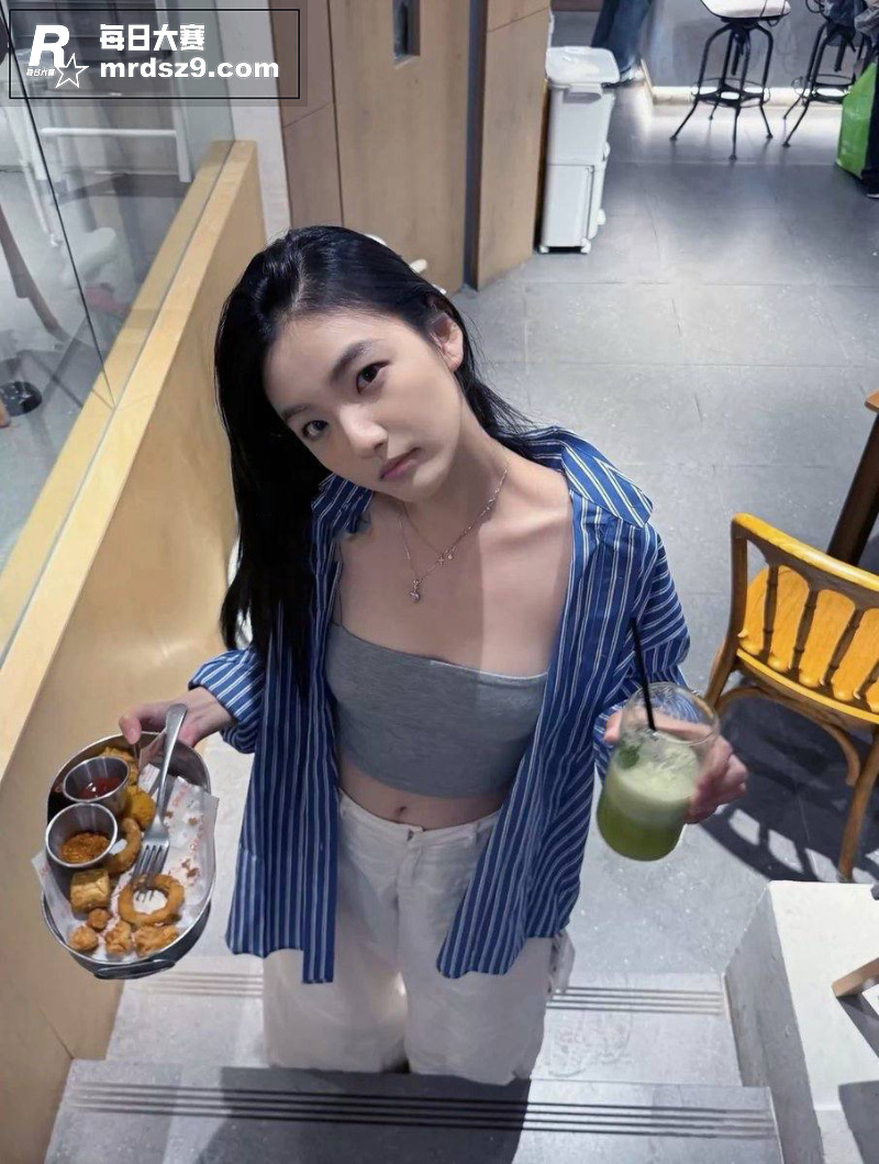 推特绿帽淫妻博主 丫相关图片2