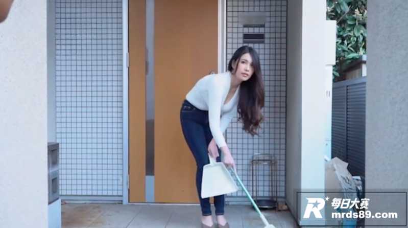 极品诱惑巨乳人妻 上相关图片1