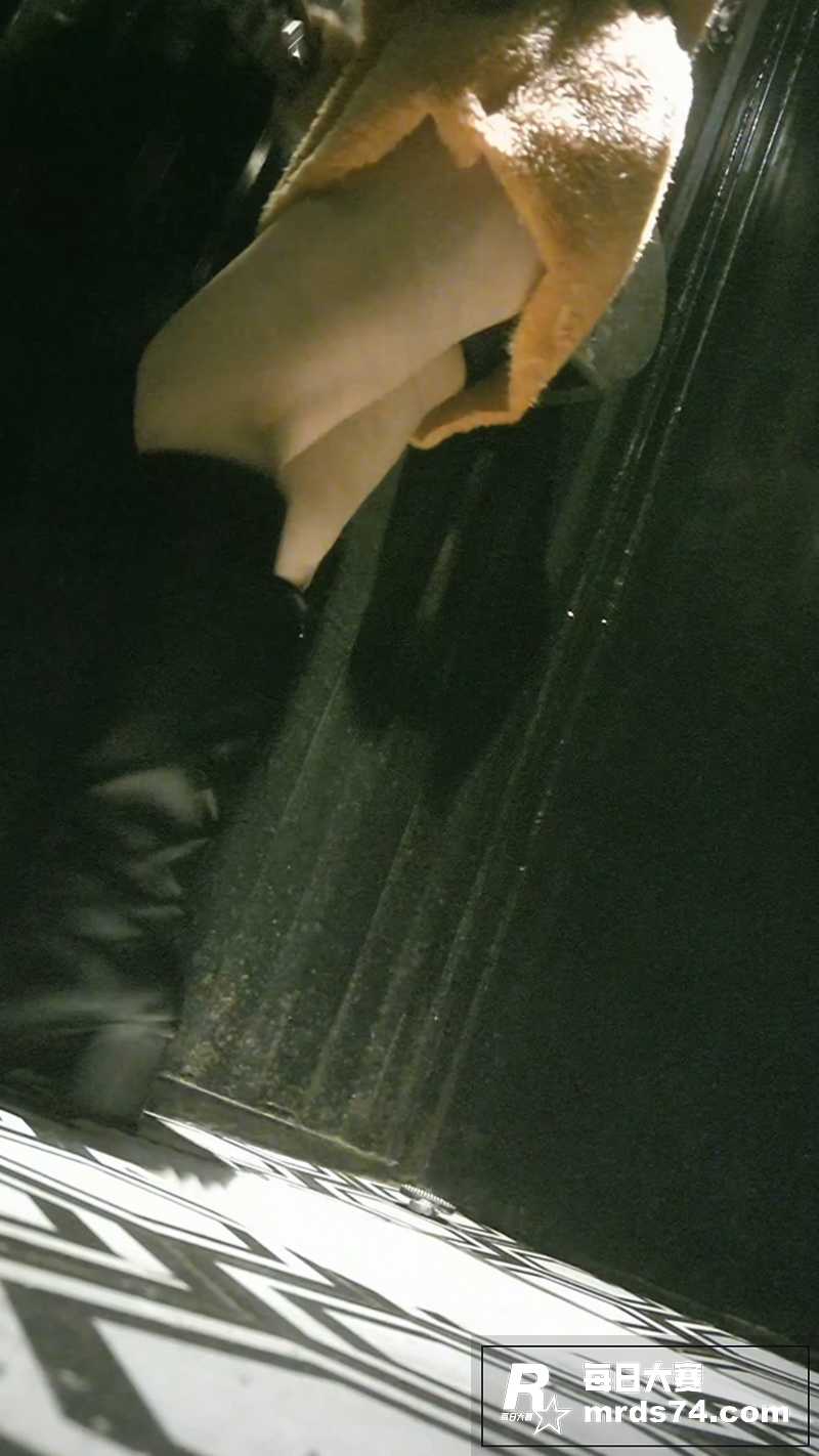 国产精选厕拍福利 大相关图片6