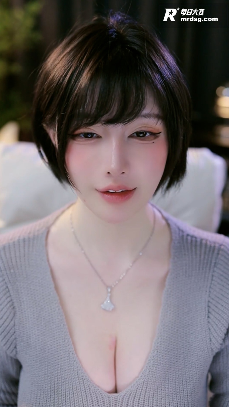 ASMR声控女神 雨相关图片1