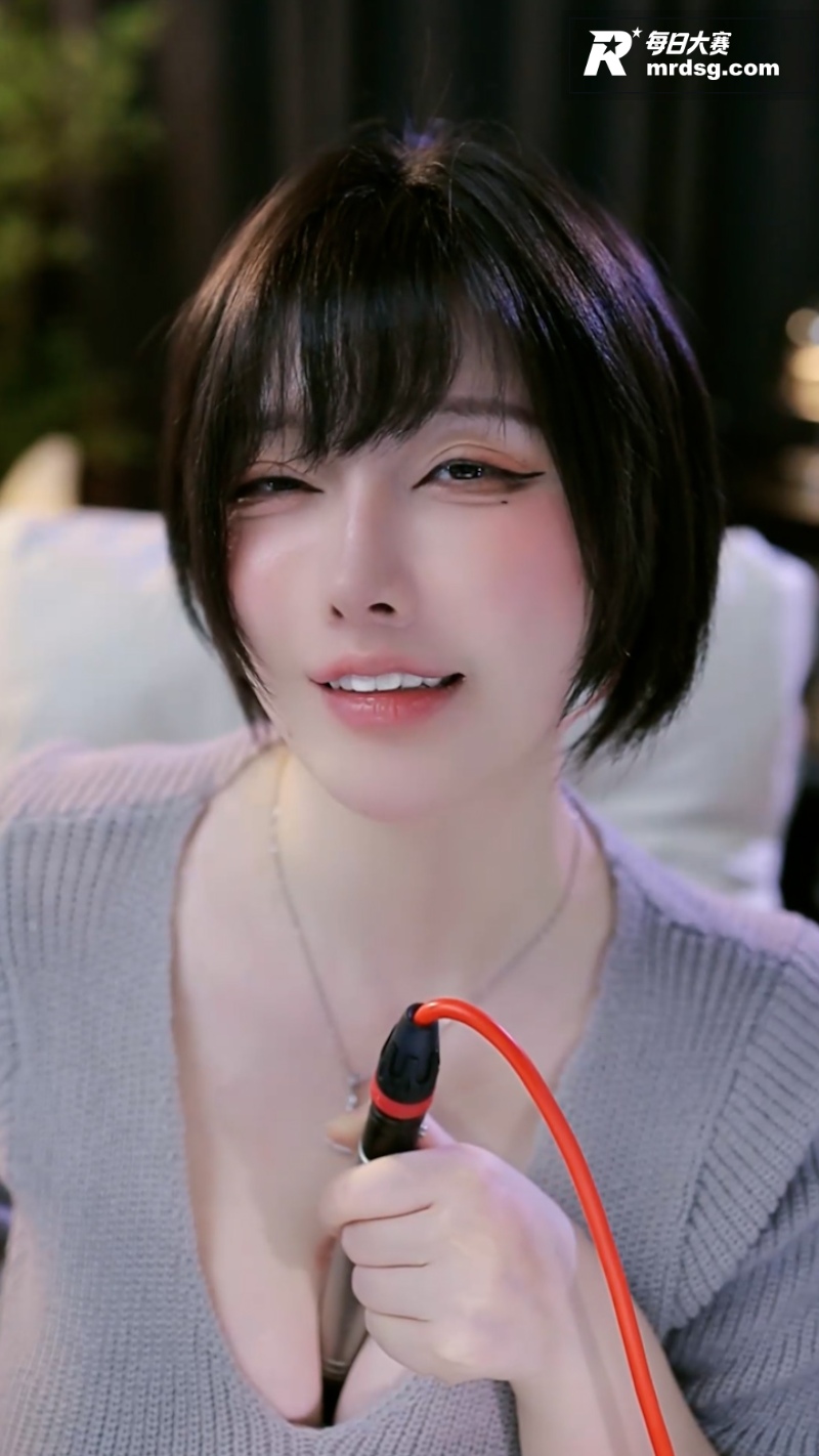 ASMR声控女神 雨相关图片4