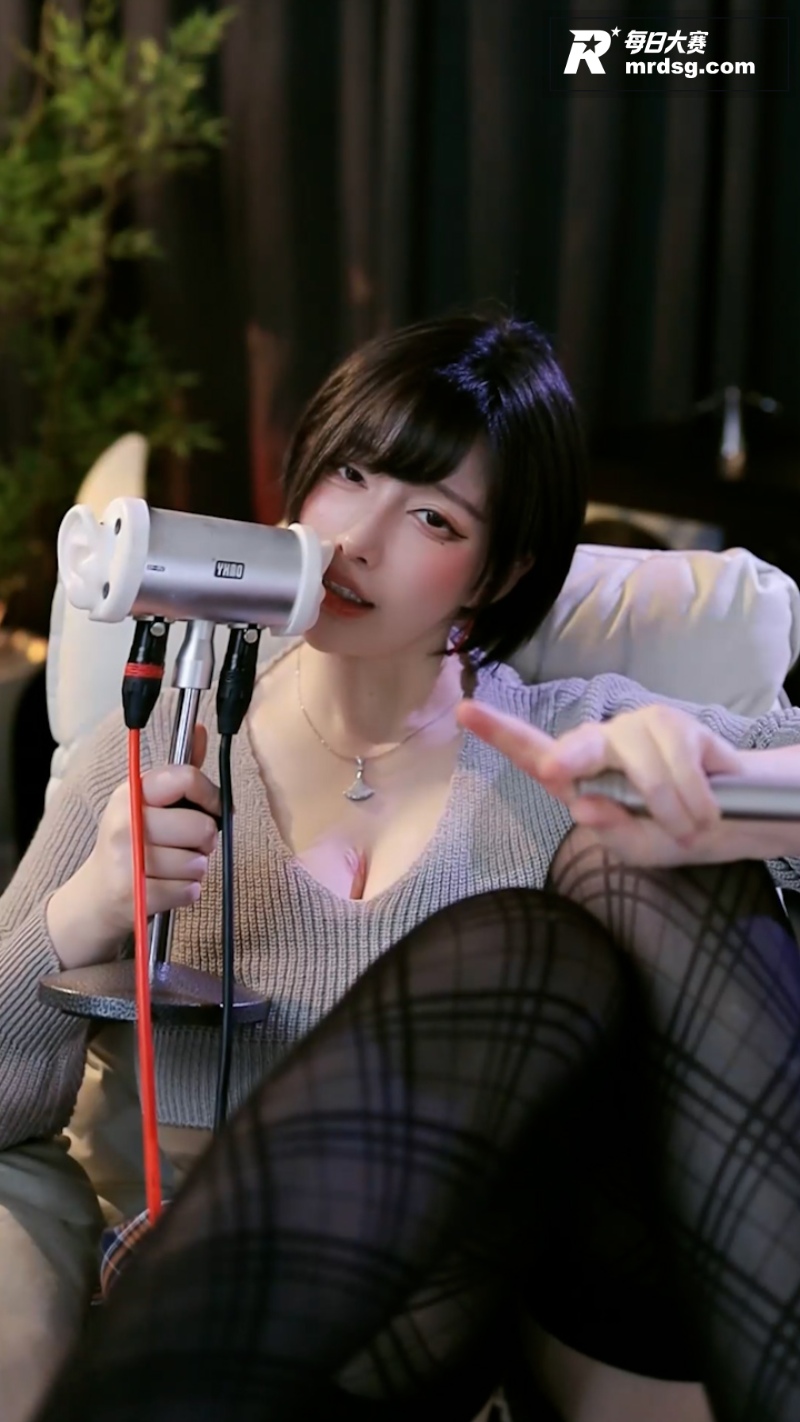 ASMR声控女神 雨相关图片6