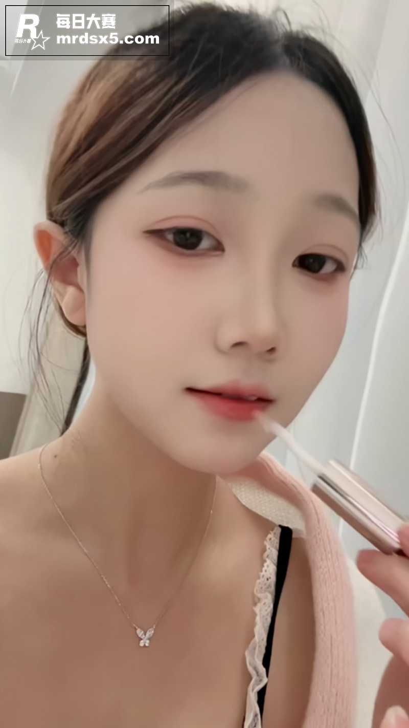 抖音极品网红少女 汤相关图片1