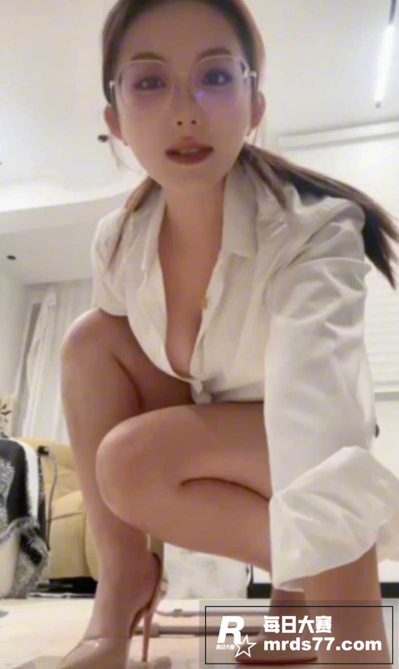 玩物社交调教女王 伍相关图片1