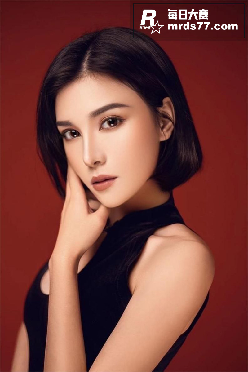新丝路模特大赛女模 相关图片2