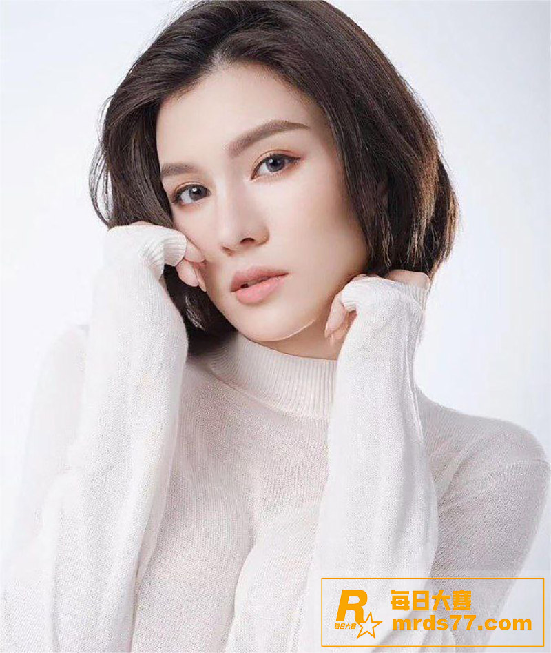 新丝路模特大赛女模 相关图片3