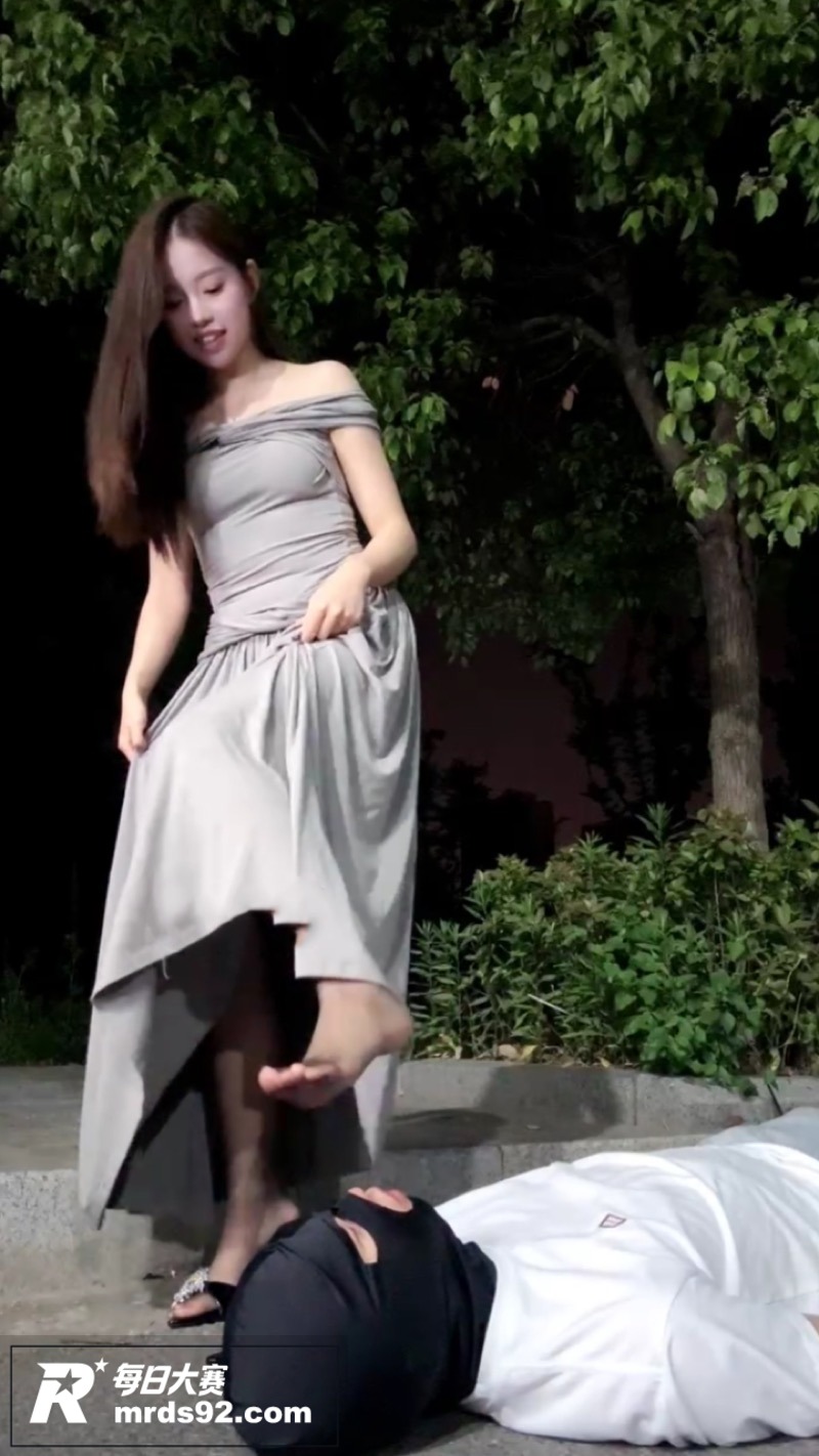 玩物社交御姐女王 妮相关图片9