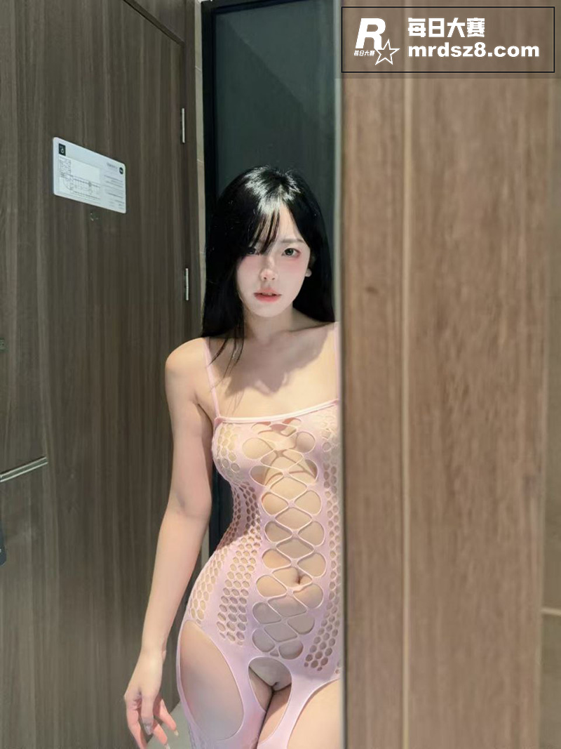九头身极品女神 B站相关图片2