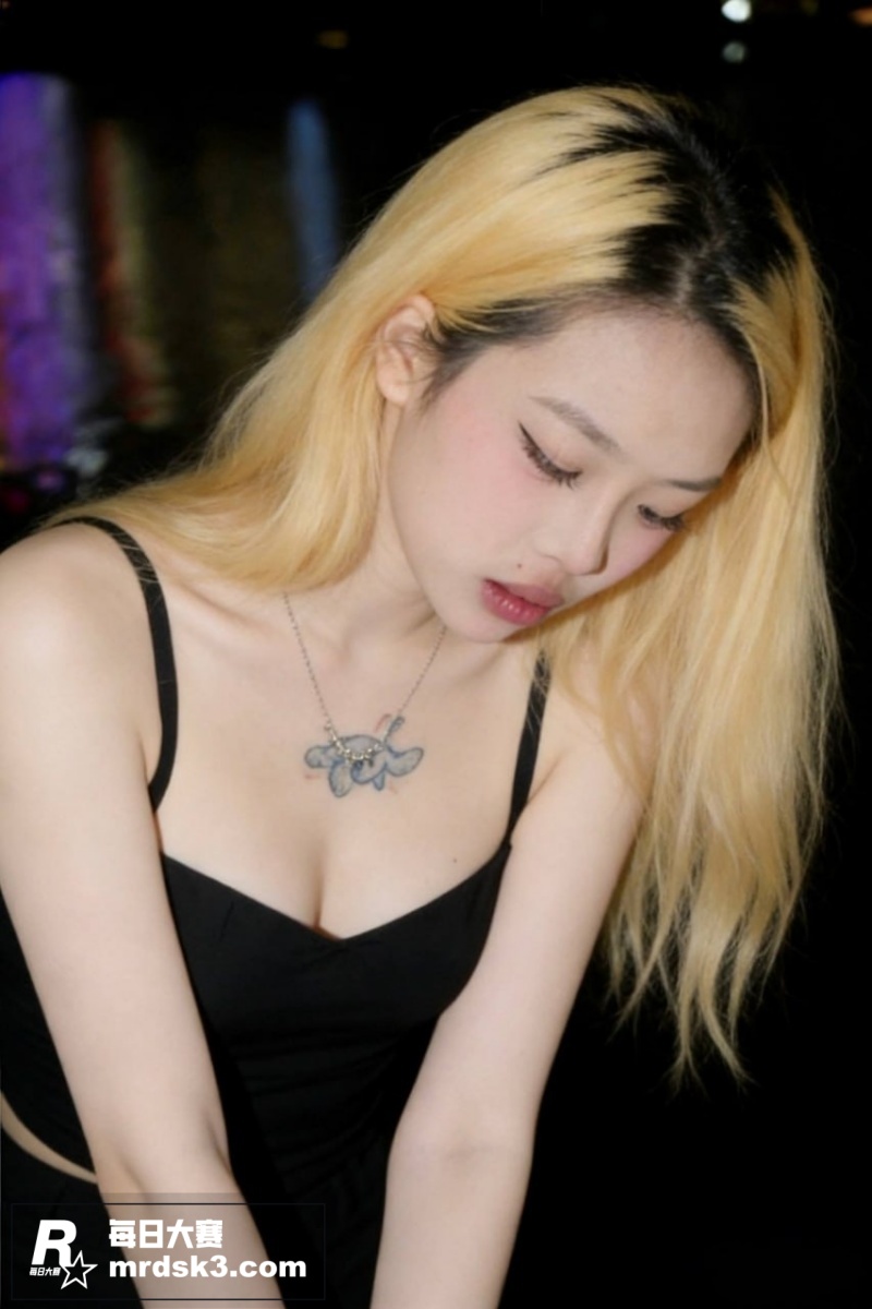 重庆极品舌钉反差婊 相关图片11