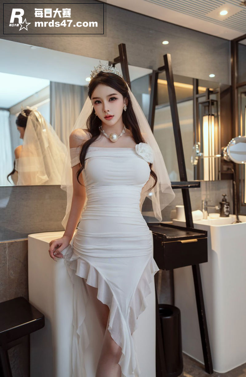 秀人网巨乳女神 李丽相关图片8