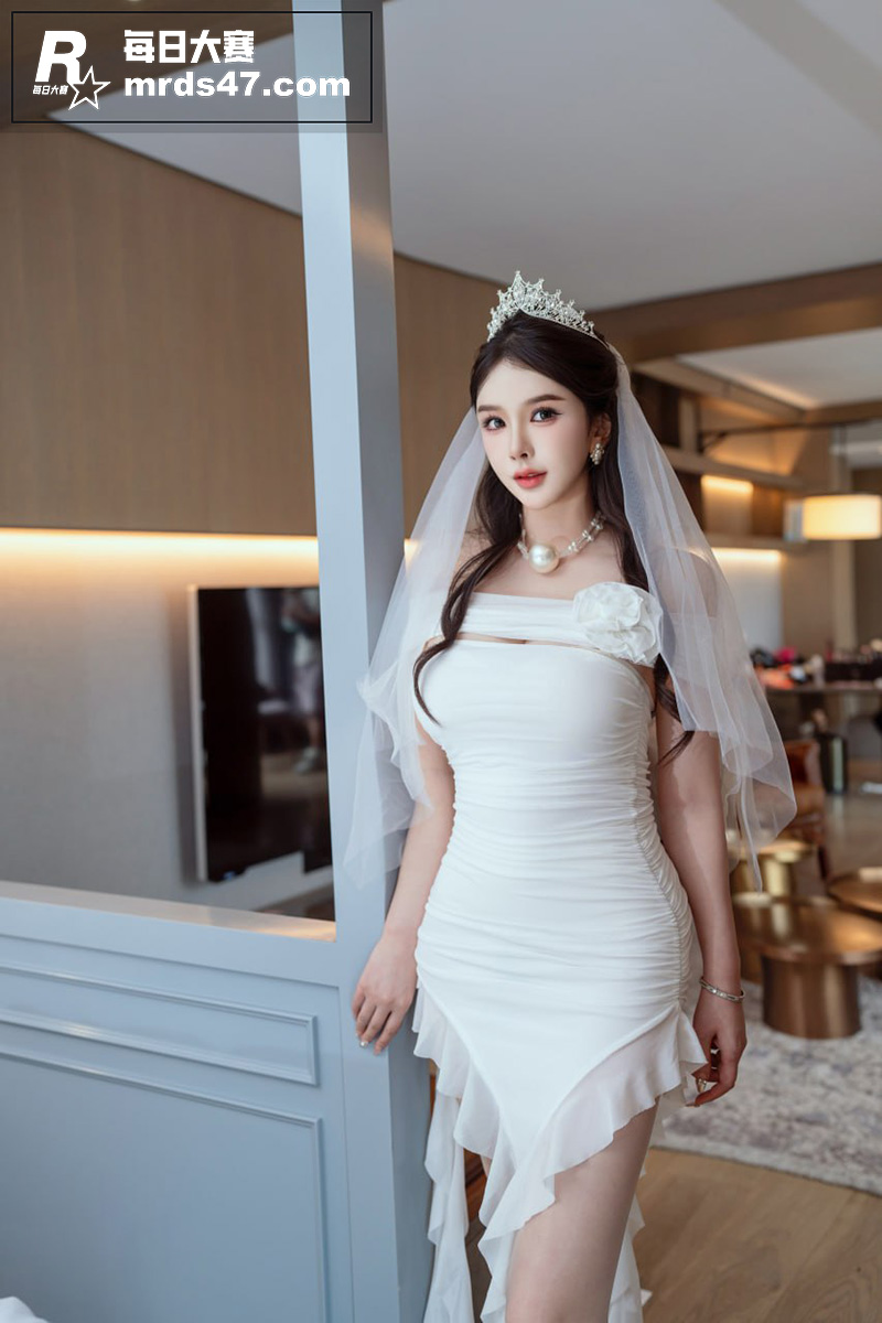 秀人网巨乳女神 李丽相关图片9