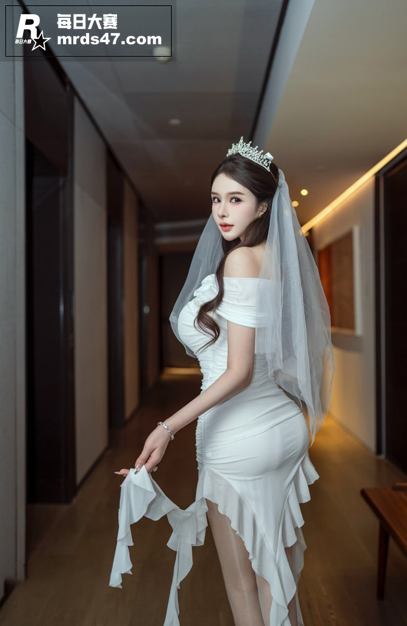 秀人网巨乳女神 李丽相关图片14