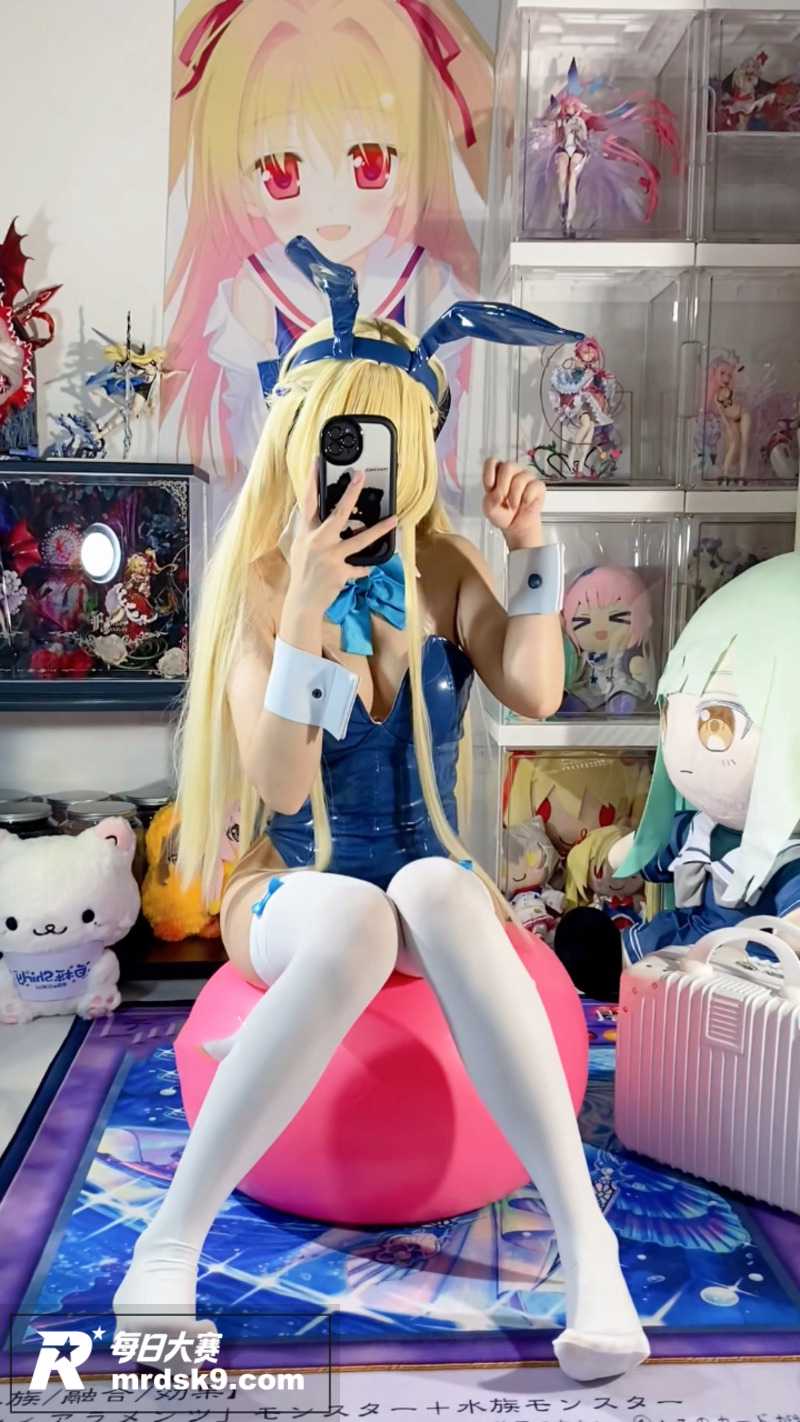 推特二次元模特少女 相关图片11