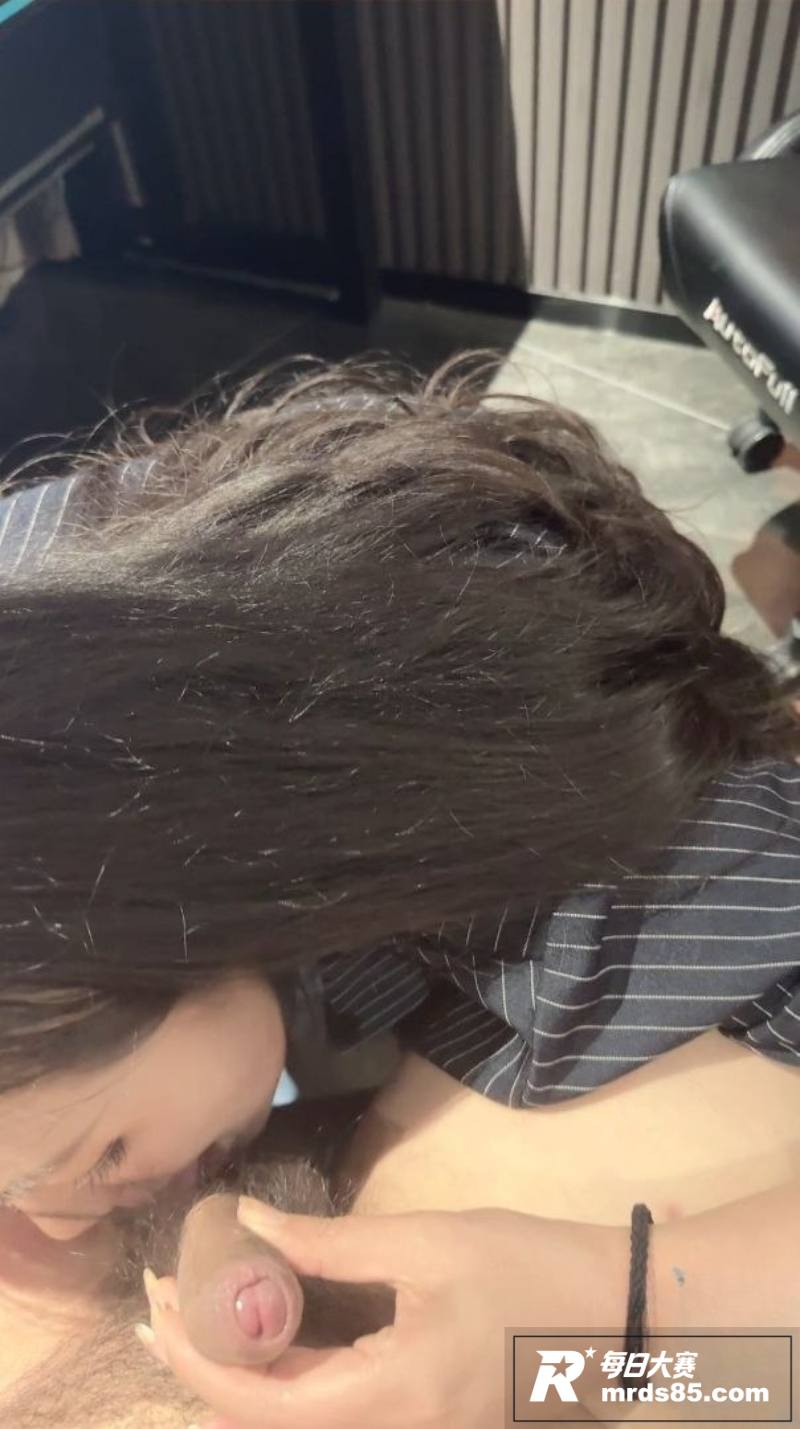 海角原创博主 奶子即相关图片5
