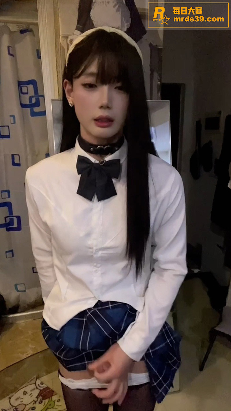 极品颜值伪娘 呆呆 相关图片2