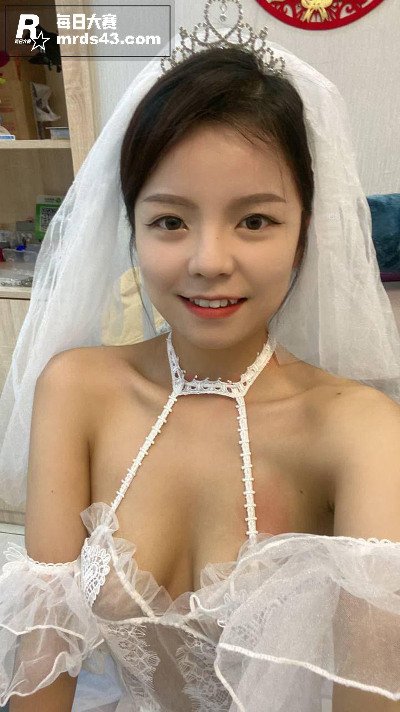 瓜友投稿曝光已婚人妻相关图片1